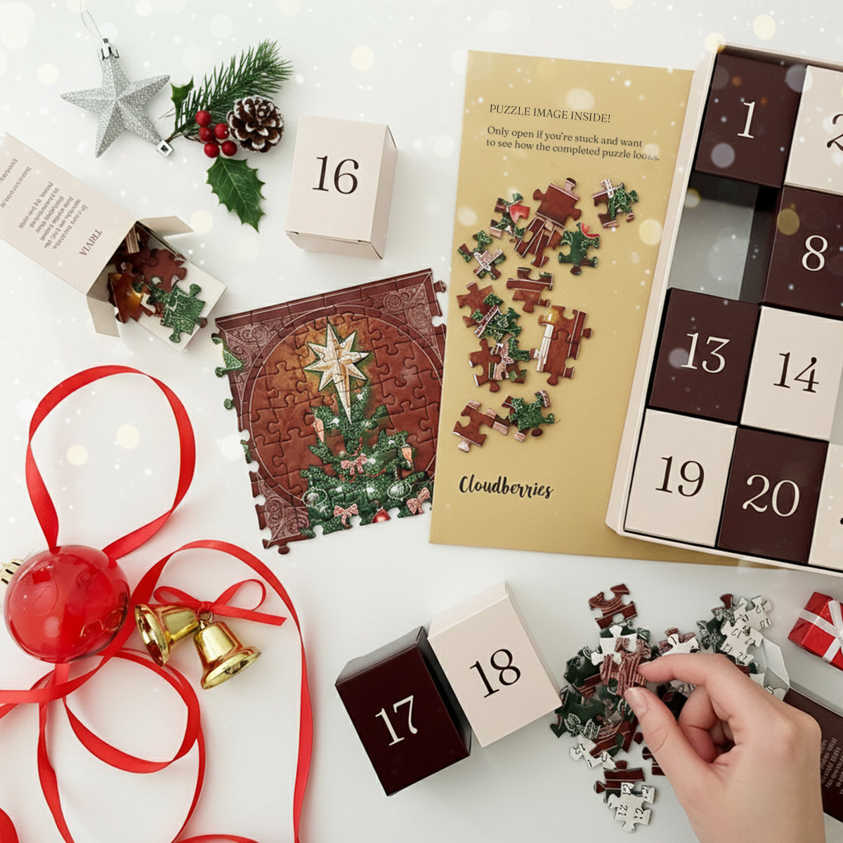 Im Dunkeln leuchtender Puzzle-Adventskalender